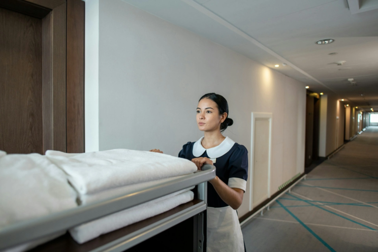 Hotel housekeeper checklist